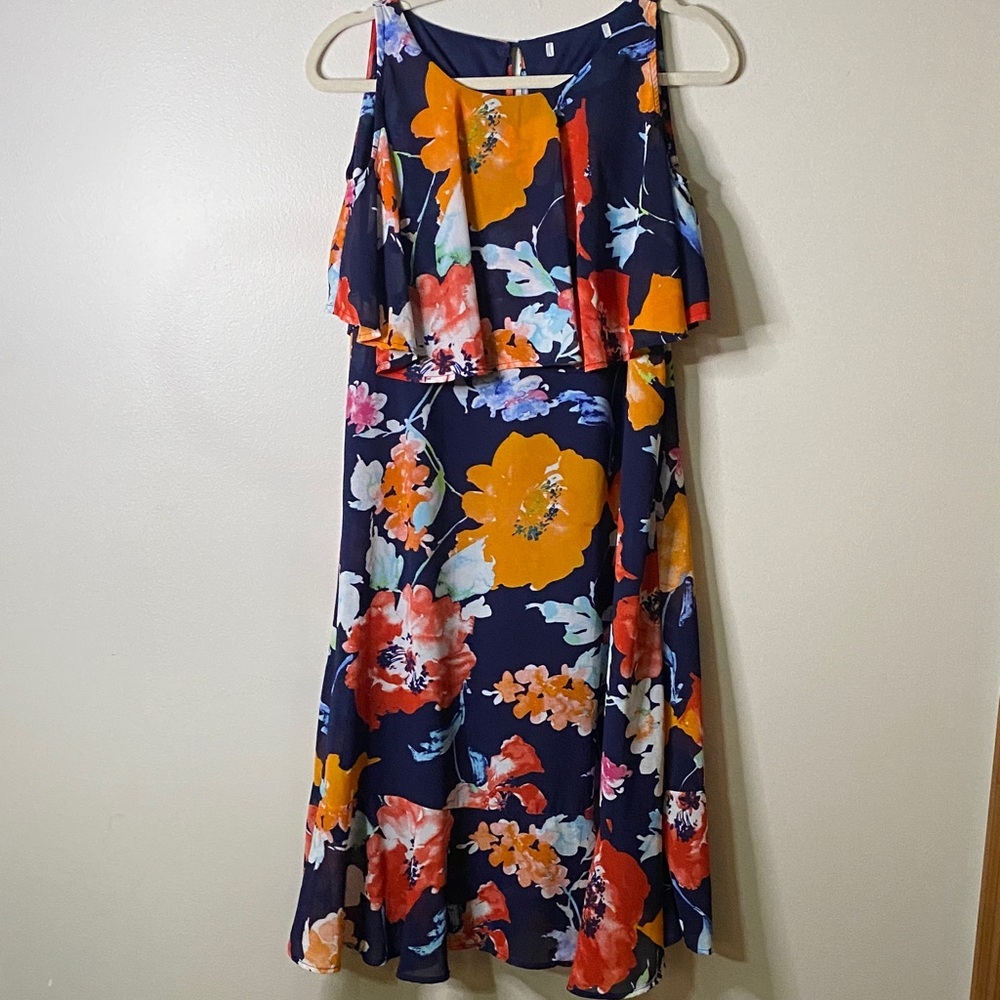 Floral Midi Dress in Navy with peek a boo shoulders size small - Picture 2 of 5